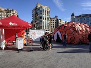 Carpa de la campaña montada en la Plaza Zorrilla