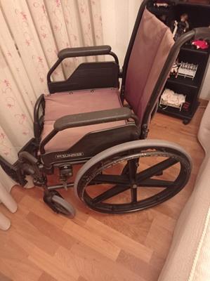 vista lateral de la silla en venta