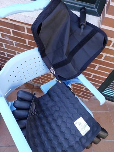 Cojín en venta, sobre silla