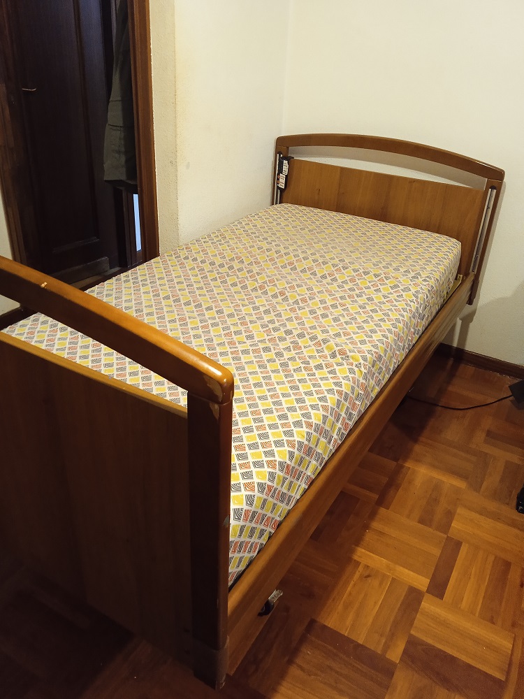 Distintas vistas de la cama en venta