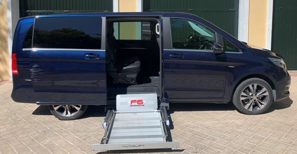 Foto exterior con rampa abierta