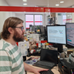 Javier Herrero trabajando en temas de accesibilidad digital