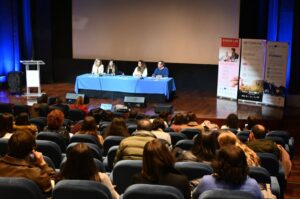 conferencia “Innovar y Transformar Comunidades”